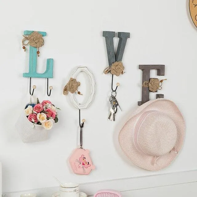 Porte Manteau Mural Design Lettre