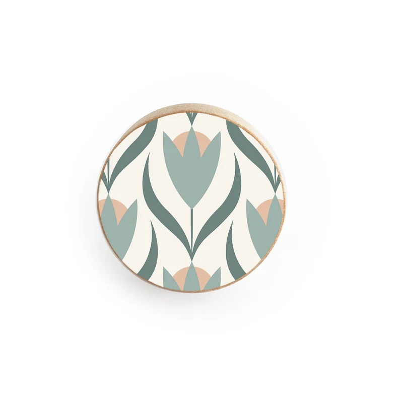 Bouton en bois à motif de tulipe douce