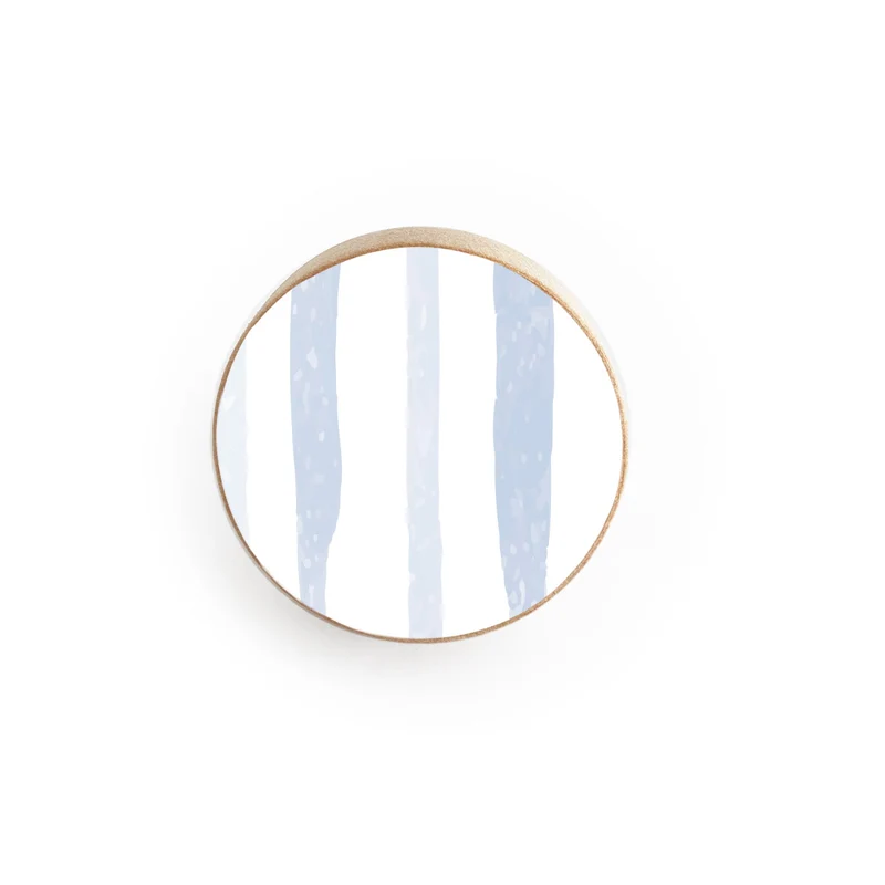 Bouton en bois à motif de vagues