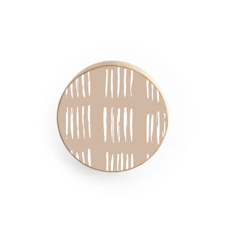 Poignée de porte en bois à motif gravé - Plusieurs couleurs disponibles