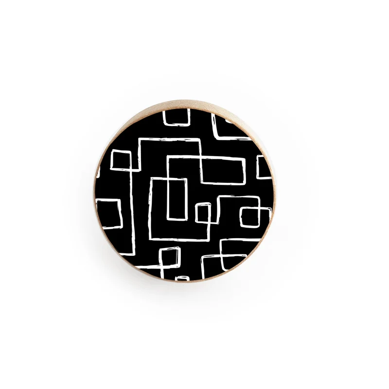 Poignée de porte en bois avec motif d'équilibre en relief - Disponible en plusieurs couleurs