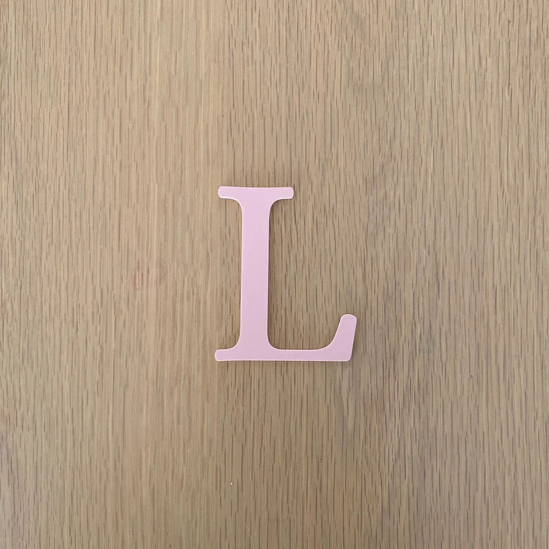 Lettre L en acrylique - Os et rose