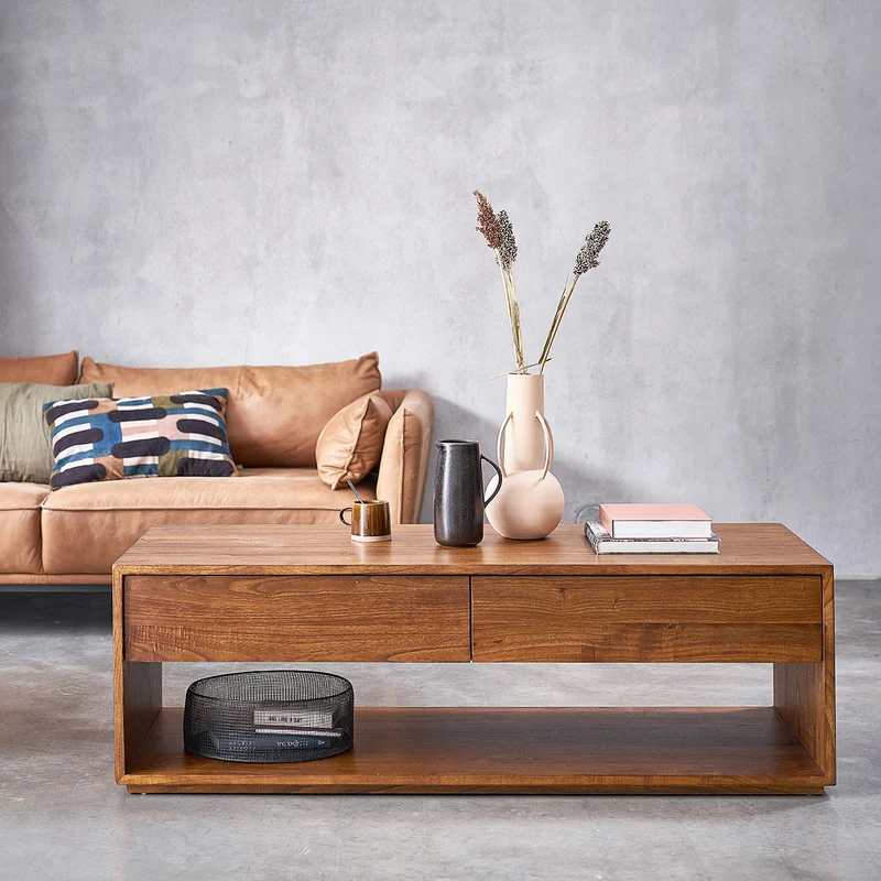 Table basse en mindi massif finition noyer 140 cm