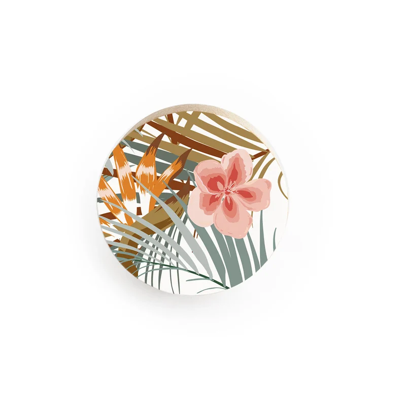 Plantes tropicales à bouton en bois