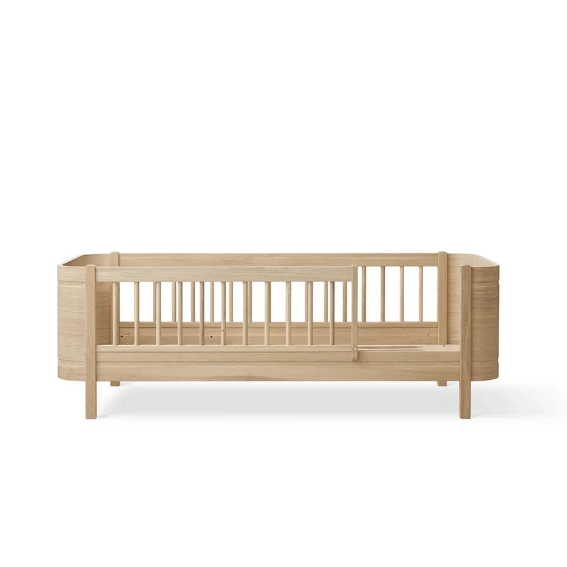 Lit Mini + Junior Oliver Furniture en chêne