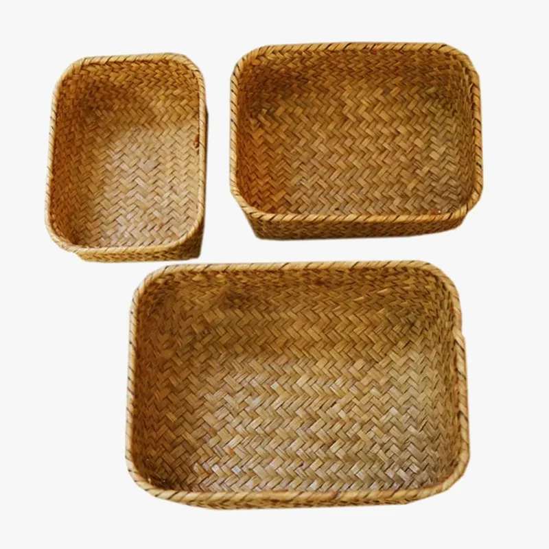 panier de fleurs séchées en paille fait main décoratif et pratique