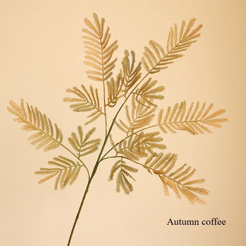 plante artificielle mimosa pour décoration rustique et accessoires photo