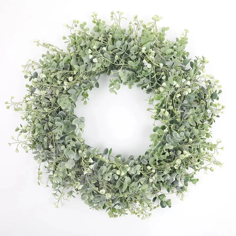 couronne d'eucalyptus pour décoration de fête suspendue