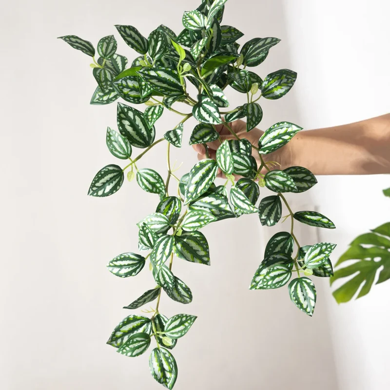 plante artificielle suspendue en faux rotin pour décoration intérieure et extérieure