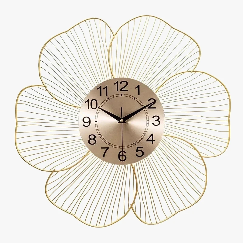 horloge murale design en métal pour intérieur moderne et épuré