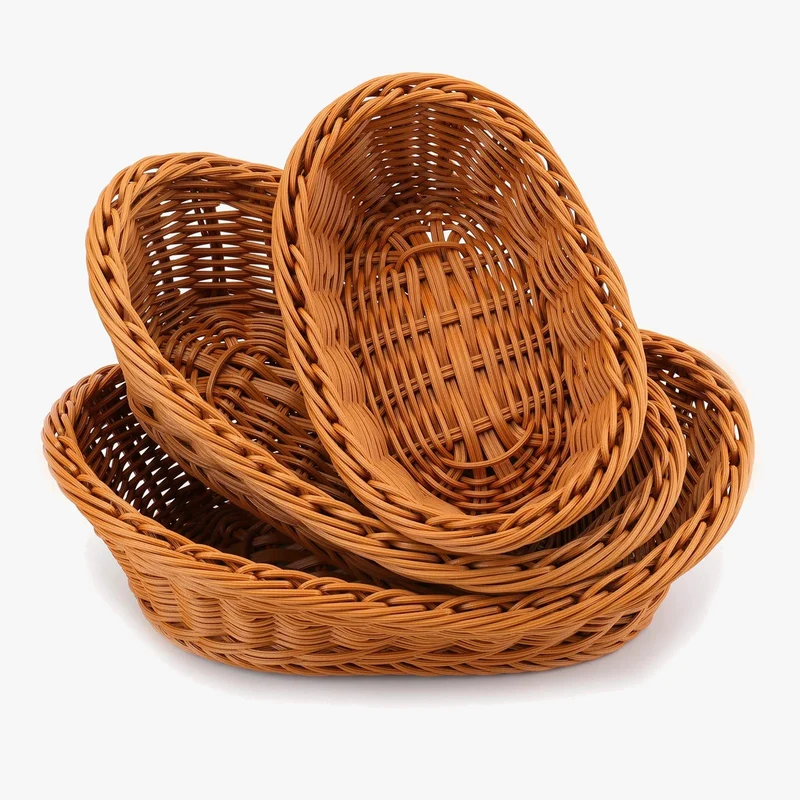 panier en rotin tissé pour service de légumes en cuisine